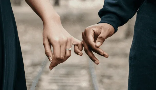 Facebook: Le piden matrimonio y humilla en la red a su novio por costo del anillo