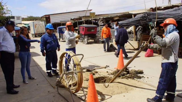 Limpian y mejoran las instalaciones del mercado La Parada de Talara Alta