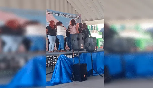 YouTube viral: Madres participan en actuación de colegio, pero terminan en el suelo 