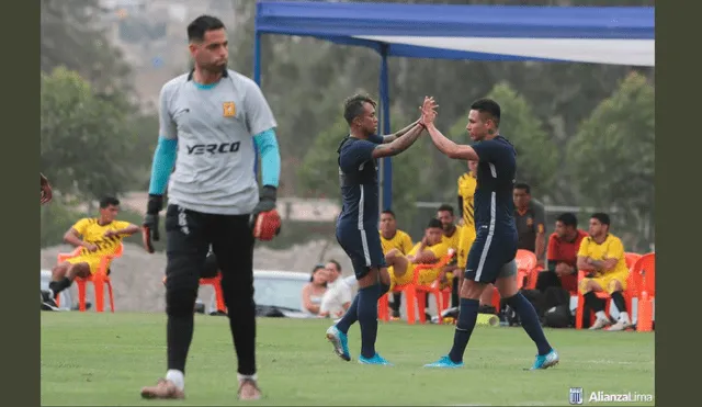 Jean Deza le responde a sus críticos tras hacer gol con Alianza Lima.