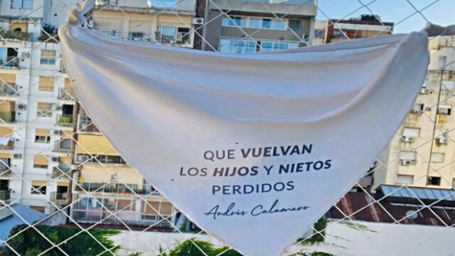 Argentina conmemora el Día de la Memoria con ‘pañuelazo’ en medio de la cuarentena