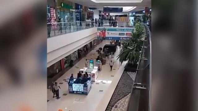Imágenes grabados por usuarios demuestran el pánico que se vivió entre los presentes en el centro comercial. (Foto: Captura de video)