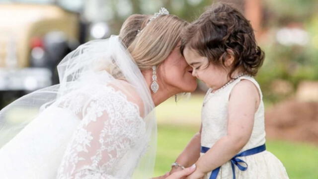 Salvó a niña del cáncer y la invitó a su boda como dama de honor [FOTOS]