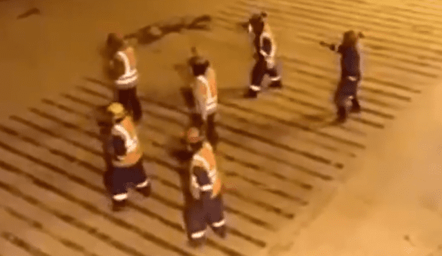 Facebook: obreros aprovechan su descanso para bailar caporales y el resultado es viral
