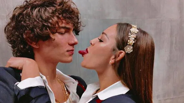 Actor de “Élite” da apasionado beso a Danna Paola en el cuello [VIDEO]