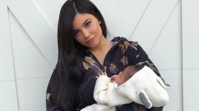 Kylie Jenner enternece Instagram al compartir el primer video de su bebé