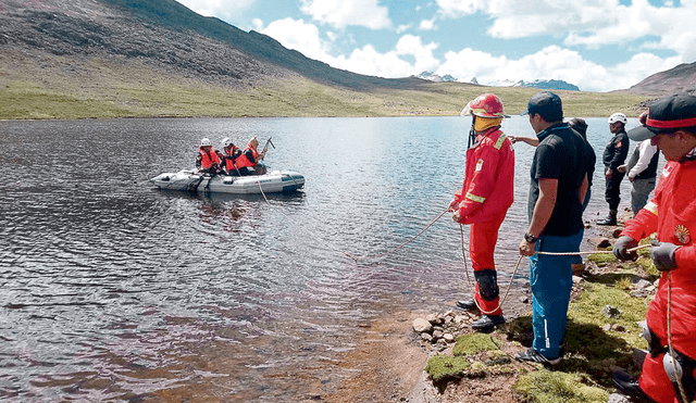Cinco integrantes de una familia mueren ahogados en laguna de Huancavelica