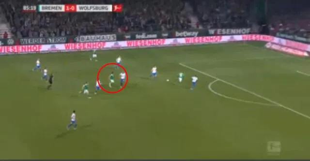Werder Bremen vs Wolfsburgo: el pase milimétrico de Claudio Pizarro que terminó en el 2-0 [VIDEO]