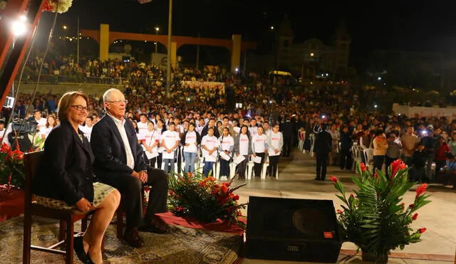 Presidente Kuczynski asistió a misa de Pascua de Resurrección en Manchay [VIDEO]