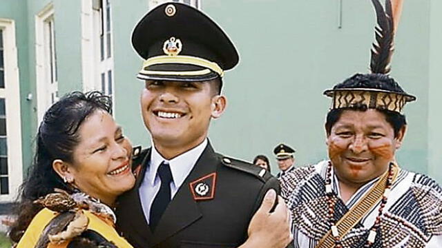 Un asháninka es oficial del Ejército por primera vez