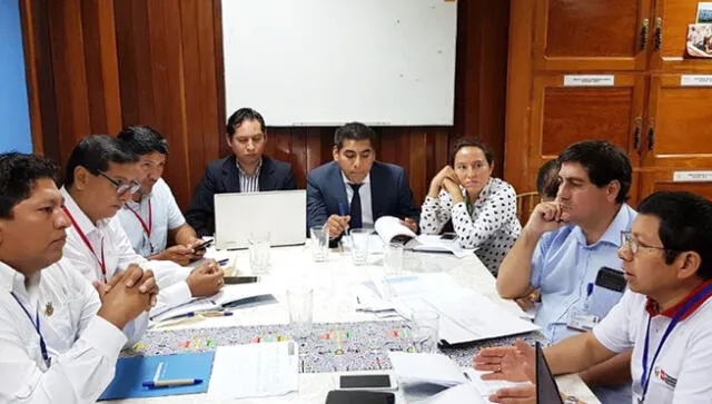 Ministro Trujillo coordinó acciones con autoridades de región Ucayali