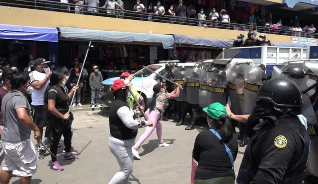 La oposición de los comerciantes informales ha sido constante luego de ser retirados por la emergencia sanitaria. Foto: Prensa MPT