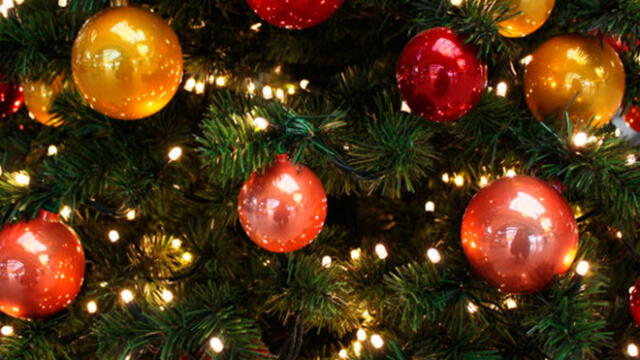 Twitter: compró adornos para árbol de Navidad sin saber lo que realmente estaba llevando