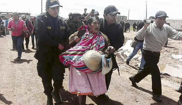 Liberan a ocho pobladores de Chilla y seis continúan detenidos por la policía
