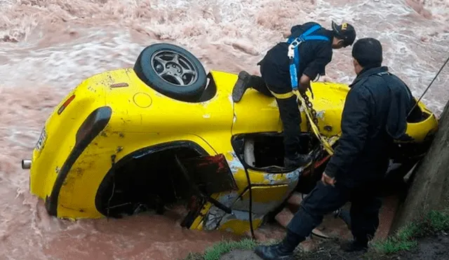 Carretera Central: caída de auto a río deja tres muertos y un desaparecido
