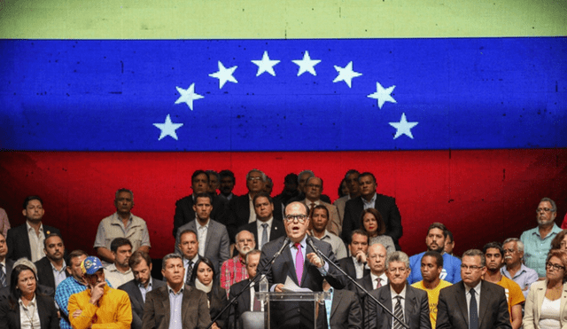 Opositores venezolanos piden al Grupo de Lima sanciones contra Maduro