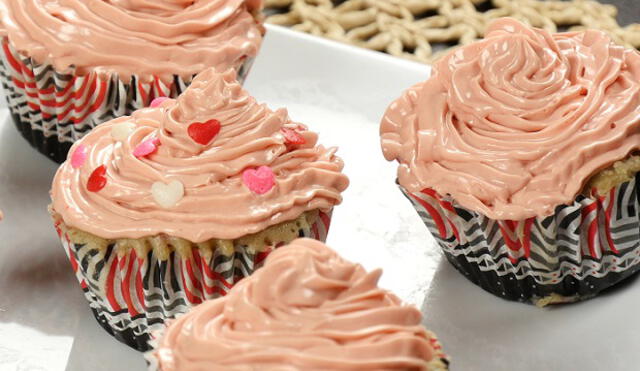 Ideas para San Valentín: Cupcakes de frambuesas y leche condensada