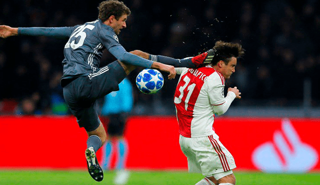 La criminal falta de Thomas Müller que le costó la roja en la Champions League [VIDEO]
