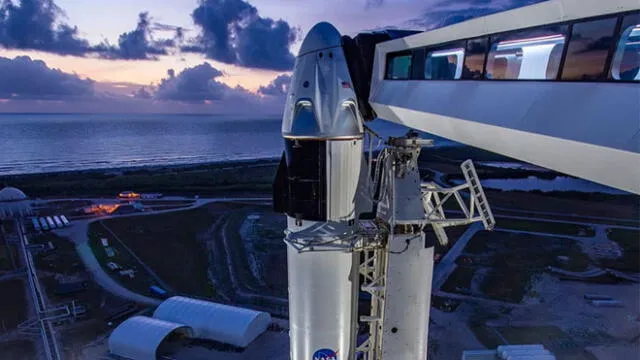 Los astronautas de la NASA irán a bordo de la Crew Dragon y el cohete Falcon 9 de SpaceX.