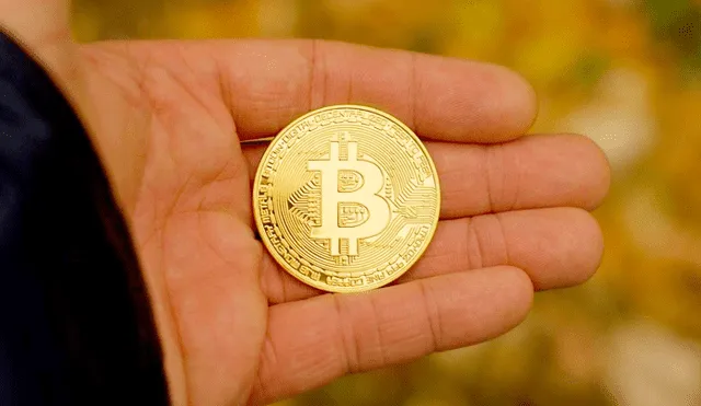 Bitcoin: precio se dispara y sobrepasa los 8.000 dólares en un día 