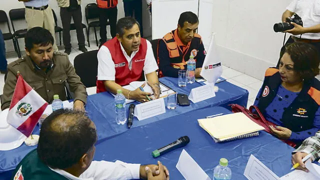 Ministros dan jalón de orejas a autoridades de Moquegua y Arequipa