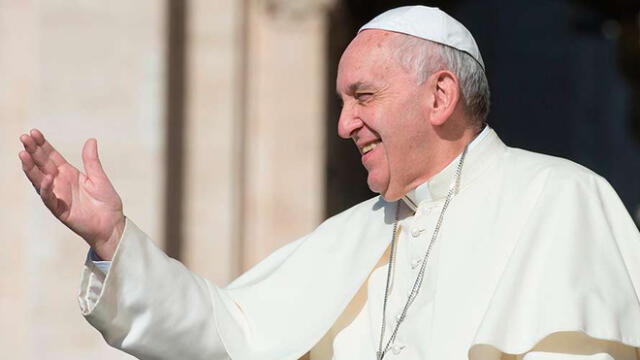 Papa Francisco acepta modificación de frase en oración del Padre Nuestro