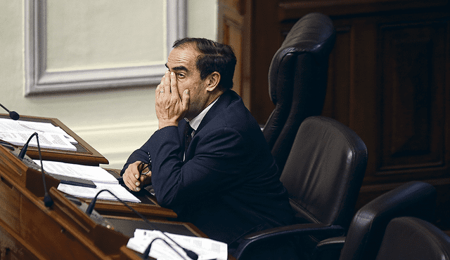 Congresista Lescano es acusado de acoso sexual
