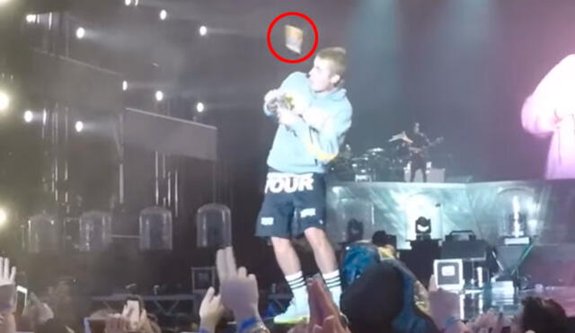 Justin Bieber recibe botellazo por negarse a cantar 'Despacito' en concierto [VIDEO]