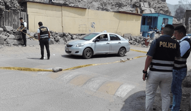 Huachipa: atacan a balazos a dos personas que iban en auto con dos menores [VIDEO]