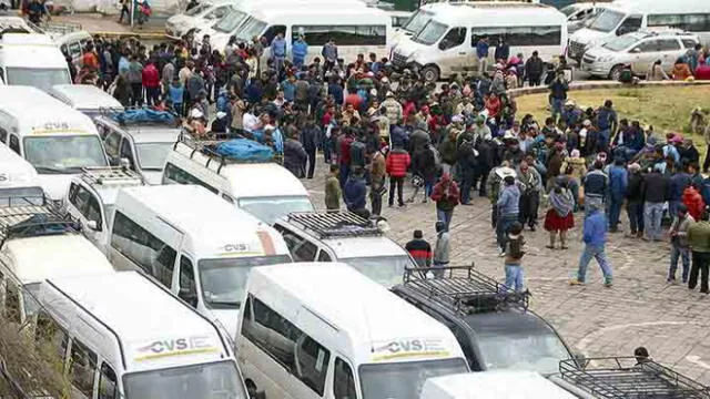 Transportistas informales de minivan suspendieron paro de 48 horas en Cusco