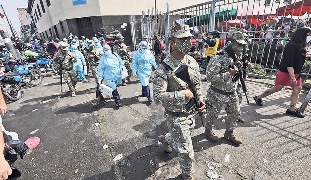 Juntos. Civiles y militares participarán en la movilización. Foto: Jorge Cerdán/La República