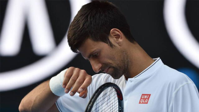 Djokovic se retiró del torneo de Abu Dhabi y es duda para el Australian Open