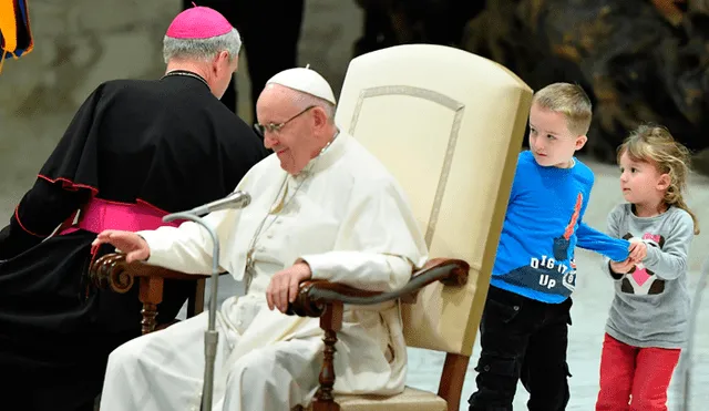 Papa Francisco quiere que niños hagan la paz y no el bullying