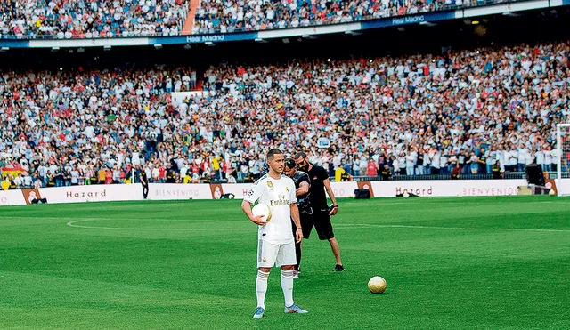 Real Madrid: Presentan a Eden Hazard frente a 50 mil personas 
