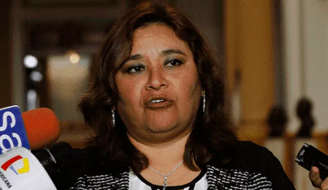 Janet Sánchez sobre doble cobro: “De ninguna manera hay una falta ética”