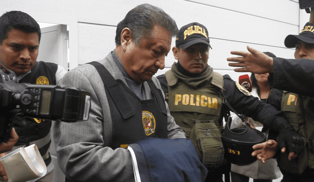 Mario Mendoza contrataba policías para que resguarden su negocio [VIDEO]