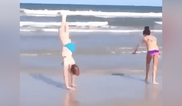  Facebook viral: Chicas hacen piruetas en el mar y perro intenta imitarlas con divertido salto [VIDEO]