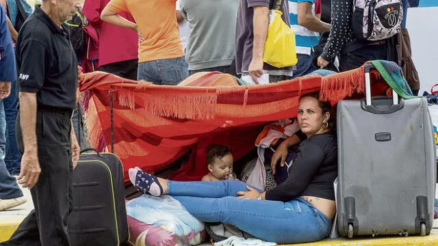 Miles de venezolanos sufren por el cierre del libre acceso