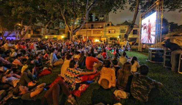 Vuelve "Cine en tu parque" en San Isidro