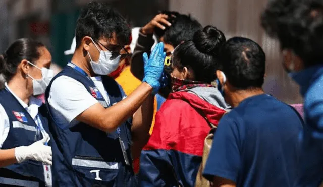 Chile es considerado como el país que ha aplicado más test PCR por millón de habitantes en América Latina. (Foto: Radio Nacional)