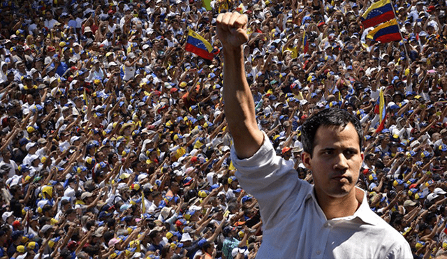 Guaidó reta al régimen de Maduro y señala que podría autorizar intervención militar | EN VIVO