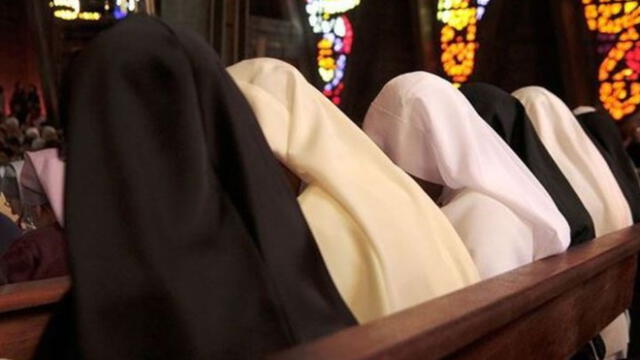 Vaticano absuelve a sacerdote acusado de acosar e intentar besar a una monja