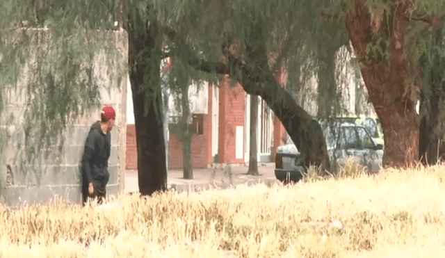 Argentina: Hacían reportaje sobre robos en peligroso barrio y graban atraco en vivo [VIDEO]