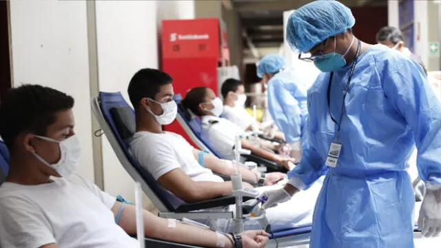 Los 25 alumnos pasaron diversos controles previos para donar sangre. Foto: Antonio Melgarejo