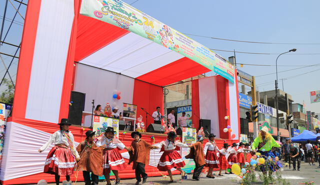 Impresionante cierre de carnavales en San Juan de Lurigancho