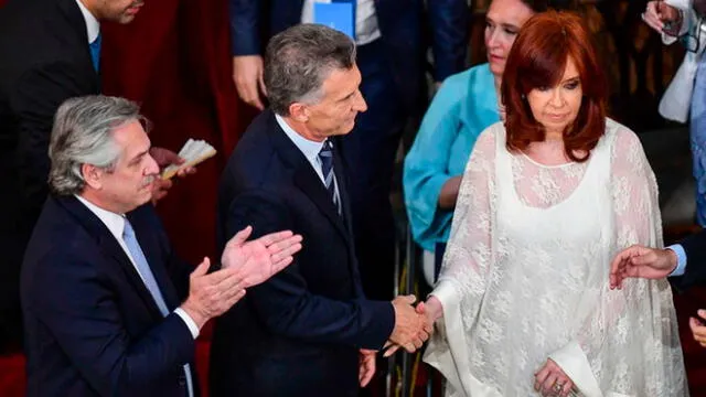 Mauricio Macri saludó a Cristina Fernández de Kirchner y así respondió ella. Foto: EFE