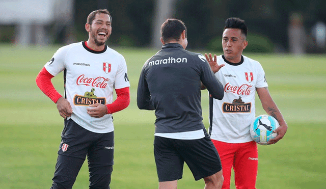 La selección peruana entrenó bajo la atenta mirada de Ricardo Gareca. Foto: Twitter/@seleccionperuana