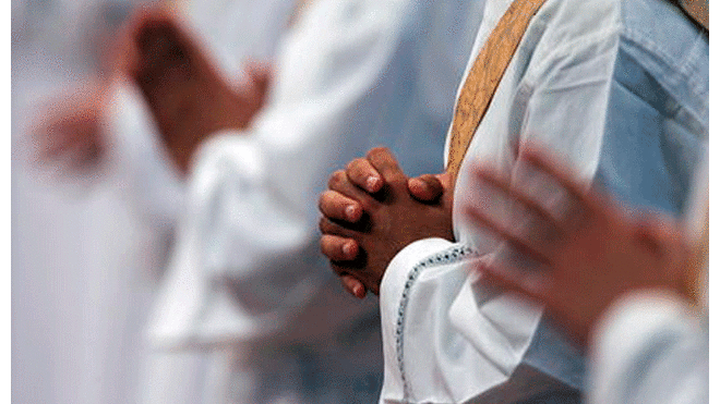 Investigan a nueve sacerdotes por abusar sexualmente de dos menores de edad 