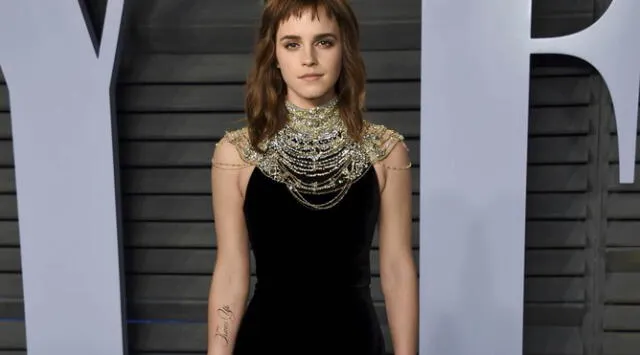 Emma Watson se tatúa Time´s Up en el brazo
