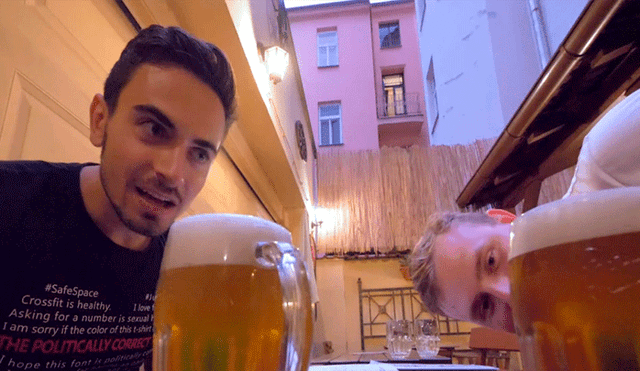 Youtuber visita ‘el peor bar’ de Europa, sin imaginar sería sorprendido por el mesero [VIDEO]